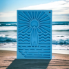 Tapis à lécher Surf's Up bleu, petit - Sodapup – Image 3